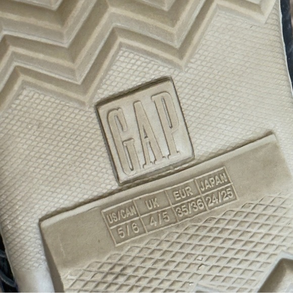 GAP Kids Lined Lace-Up Duck Boots Size 5/6 - Picture 9 of 11